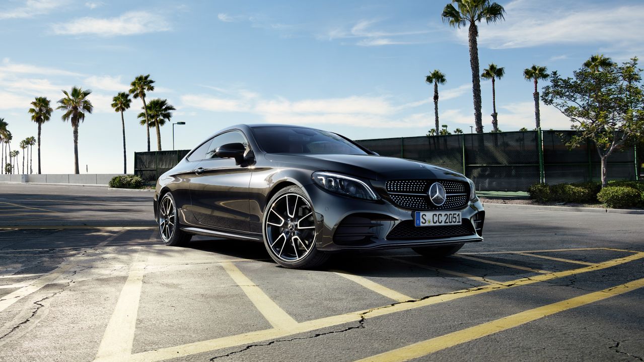Mercedes třídy C coupé | sportovní, luxusní auta prémiové střední třídy | nová auta | skladem | objednání online